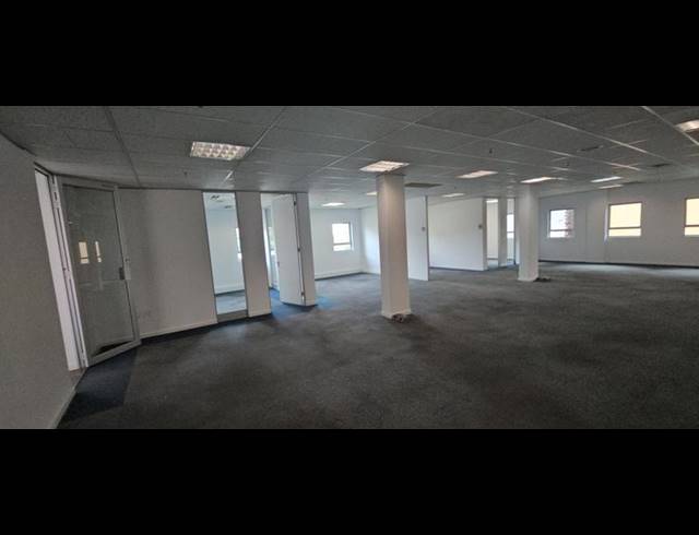 INDUSTRIAL PROPERTY TO RENT IN LONGMEADOW